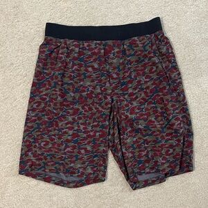 Lululemon T.H.E. Linerless 9 inch short size L